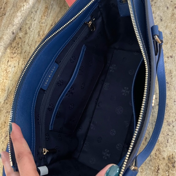 New💙 Tory Burch Emerson medium satchel/ crossbody - Picture 4 of 9